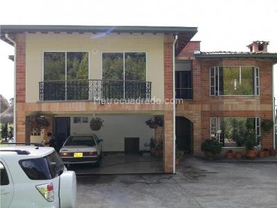 Casa de 5 alcobas en venta en Envigado, Medellín, 350 m² · foto 5 de 18