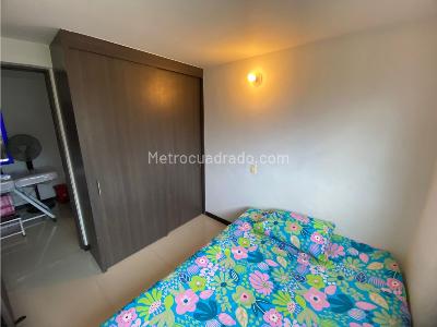 Apartamento de 3 alcobas en venta en Autopista Norte, Bello, 68 m² · foto 14 de 15