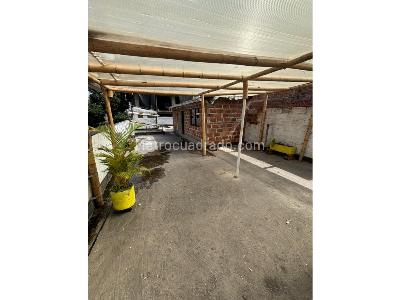 Casa de 5 alcobas en venta en Manila, Medellín, 280 m² · foto 3 de 17