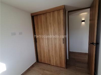 Apartamento de 2 alcobas en venta en El Trapiche, Bello, 55 m² · foto 7 de 11