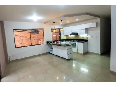 Apartamento de 3 alcobas en venta en Aves Maria, Sabaneta, 71 m² · foto 2 de 20
