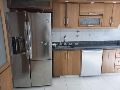 Apartamento en venta en Almeria, Medellín · foto 3 de 20