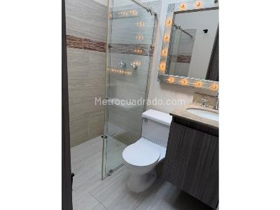 Casa de 3 alcobas en venta en La Calleja, Envigado, 250 m² · foto 14 de 20