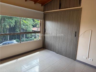 Casa de 3 alcobas en venta en La Calleja, Envigado, 250 m² · foto 16 de 20