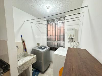 Apartamento en venta en El Poblado, Medellín · foto 8 de 20