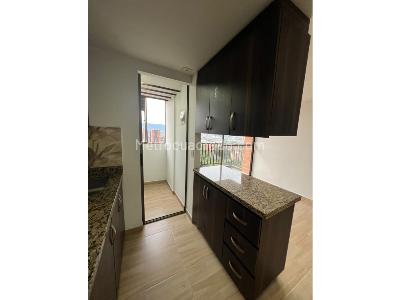 Apartamento de 3 alcobas en venta en Rodeo Alto, Medellín, 70 m² · foto 6 de 20