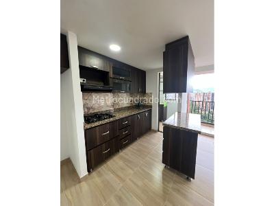 Apartamento de 3 alcobas en venta en Rodeo Alto, Medellín, 70 m² · foto 7 de 20