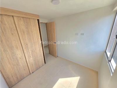 Apartamento de 3 alcobas en venta en Los Gomez, Itagüí, 56 m² · foto 12 de 13