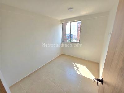 Apartamento de 3 alcobas en venta en Los Gomez, Itagüí, 56 m² · foto 13 de 13