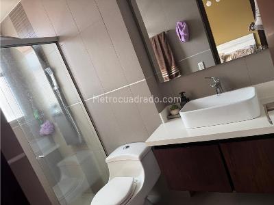 Apartamento de 2 alcobas en venta en Castropol, Medellín, 94 m² · foto 11 de 20
