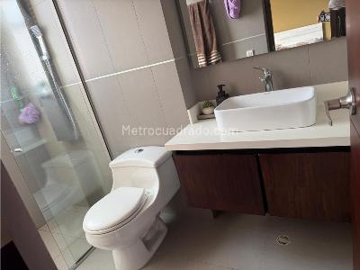 Apartamento de 2 alcobas en venta en Castropol, Medellín, 94 m² · foto 12 de 20