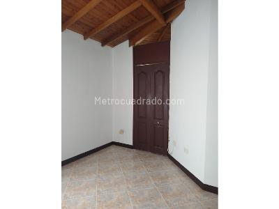 Apartamento en venta en Belen Rosales, Medellín · foto 9 de 18