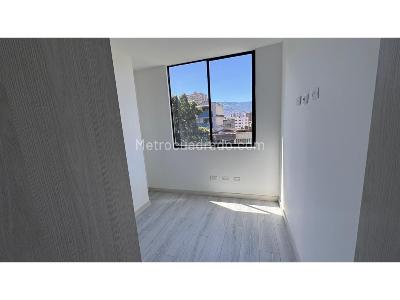 Apartamento en venta en Los Colores, Medellín · foto 11 de 20