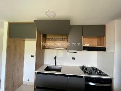Apartamento de 3 alcobas en venta en San Remo, Sabaneta, 67 m² · foto 3 de 20