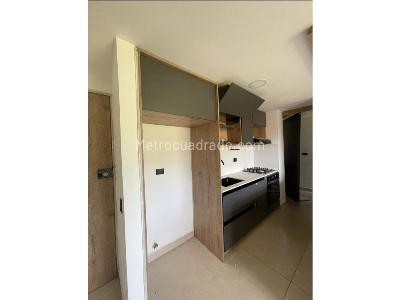 Apartamento de 3 alcobas en venta en San Remo, Sabaneta, 67 m² · foto 4 de 20