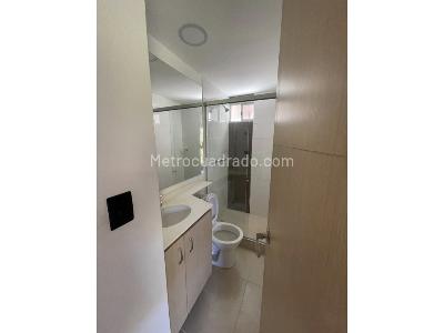 Apartamento de 3 alcobas en venta en San Remo, Sabaneta, 67 m² · foto 11 de 20
