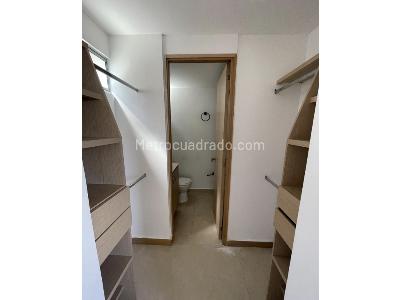 Apartamento de 3 alcobas en venta en San Remo, Sabaneta, 67 m² · foto 13 de 20