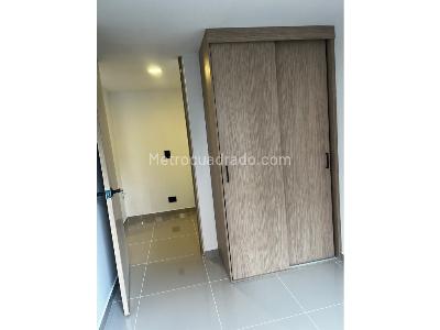 Apartamento de 3 alcobas en venta en San Gabriel, Itagüí, 52 m² · foto 7 de 14