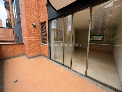 Apartamento de 3 alcobas en venta en Suramerica, Itagüí, 77 m² · foto 2 de 13