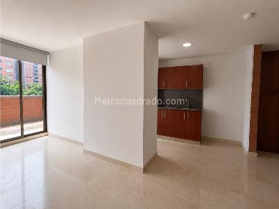 Apartamento de 3 alcobas en venta en Suramerica, Itagüí, 77 m² · foto 4 de 13