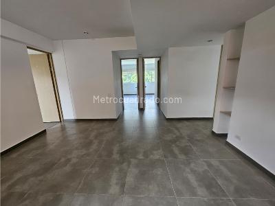Apartamento de 3 alcobas en arriendo en Loma De Las Brujas, Envigado, 130 m² · foto 10 de 20