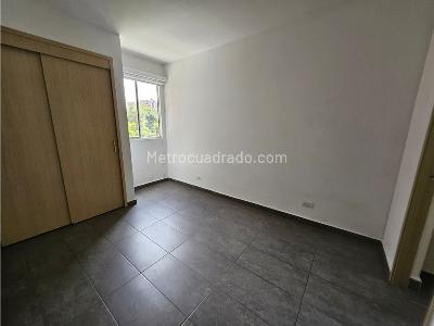 Apartamento de 3 alcobas en arriendo en Loma De Las Brujas, Envigado, 130 m² · foto 13 de 20