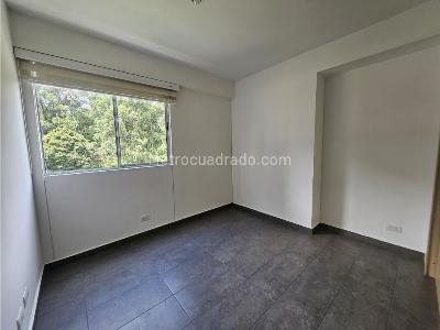 Apartamento de 3 alcobas en arriendo en Loma De Las Brujas, Envigado, 130 m² · foto 14 de 20