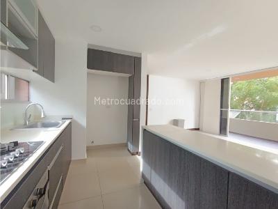 Apartamento en venta en Laureles, Medellín · foto 3 de 20
