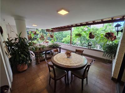 Apartamento de 4 alcobas en venta en El Poblado, Medellín, 261 m² · foto 4 de 17
