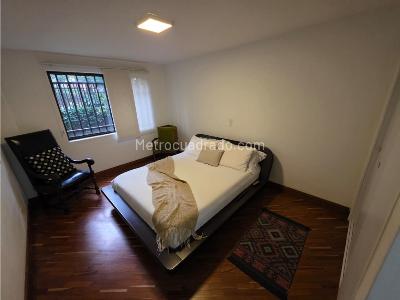 Apartamento de 4 alcobas en venta en El Poblado, Medellín, 261 m² · foto 14 de 17