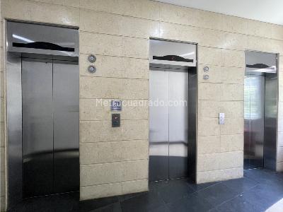 Apartamento en venta en El Poblado, Medellín · foto 6 de 20