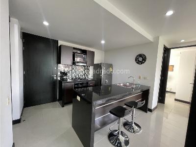 Apartamento de 2 alcobas en venta en El Poblado, Medellín, 73 m² · foto 10 de 20