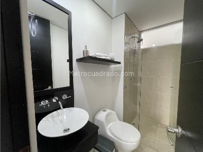 Apartamento de 2 alcobas en venta en El Poblado, Medellín, 73 m² · foto 19 de 20