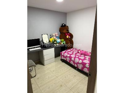 Apartamento de 3 alcobas en venta en Norte America, Bello, 89 m² · foto 11 de 20