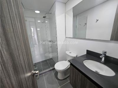 Apartamento en arriendo en Las Palmas, Medellín · foto 7 de 18