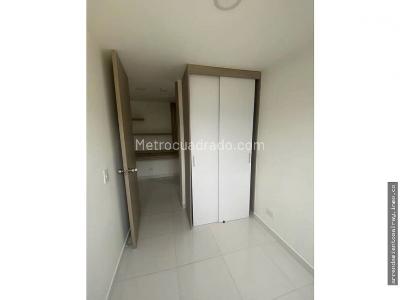 Apartamento de 3 alcobas en venta en Santa Ana, Bello, 60 m² · foto 7 de 13