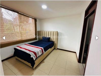 Casa de 4 alcobas en venta en Loma Del Esmeraldal, Envigado, 165 m² · foto 10 de 14