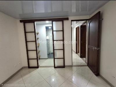Apartamento de 3 alcobas en venta en Calle Viejo, Bello, 64 m² · foto 6 de 8