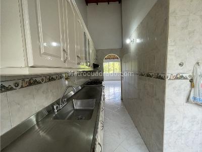 Apartamento en venta en La America, Medellín · foto 5 de 20
