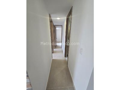 Apartamento de 3 alcobas en venta en Cañaveralejo, Sabaneta, 55 m² · foto 4 de 9