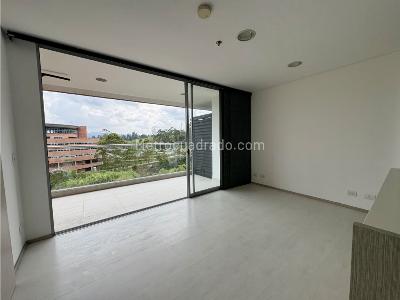 Apartaestudio en venta en Aeropuerto, Rionegro, 63 m² · foto 3 de 11