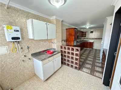 Apartamento en venta en Laureles, Medellín · foto 4 de 19