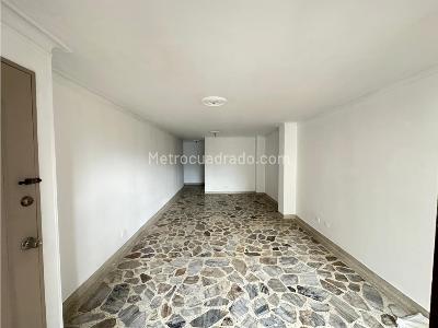 Apartamento en venta en Laureles, Medellín · foto 5 de 19