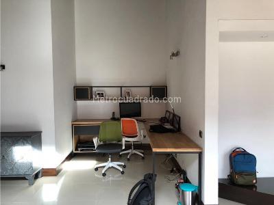Casa de 4 alcobas en venta en Aves Maria, Sabaneta, 470 m² · foto 11 de 15