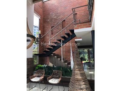 Casa de 4 alcobas en venta en Aves Maria, Sabaneta, 470 m² · foto 14 de 15