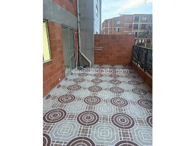 Apartamento de 2 alcobas en venta en Calle Vieja, Bello, 45 m² · foto 17 de 17