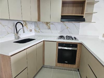 Apartamento en venta en Loma Del Indio, Medellín · foto 3 de 20