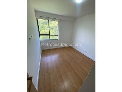 Apartamento en venta en Loma De Los Bernal, Medellín · foto 6 de 14