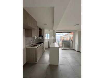 Apartamento de 3 alcobas en venta en El Ajizal, Itagüí, 57 m² · foto 2 de 9