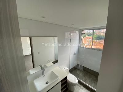 Apartamento de 3 alcobas en venta en Otra Parte, Envigado, 114 m² · foto 9 de 12